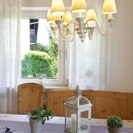 Arzgrube Eg-wohnung Appartement *